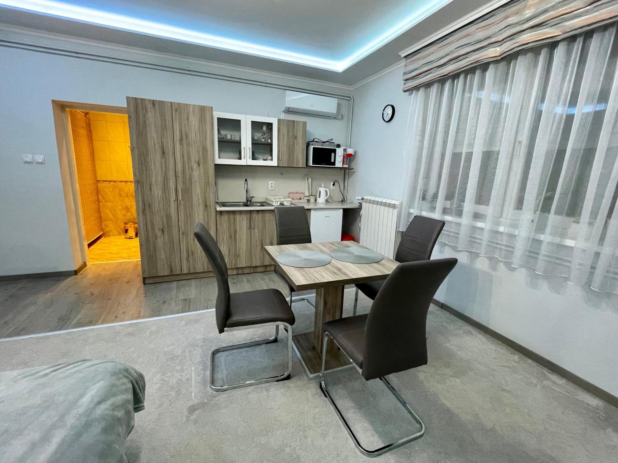Belien Apartman Makó Exterior foto